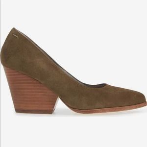 Eileen Fisher Suede Heels